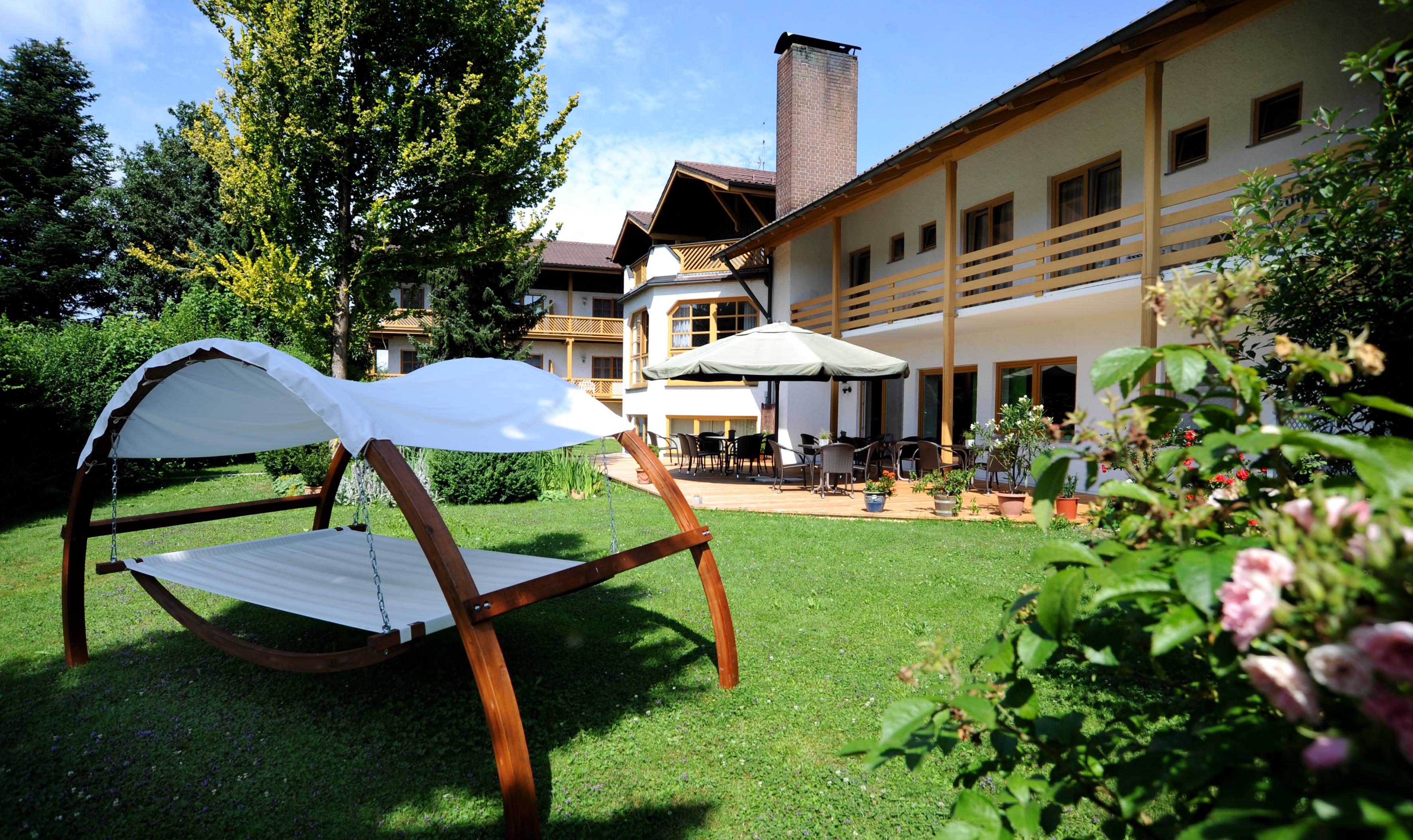 Hotel Lindenhof 3*